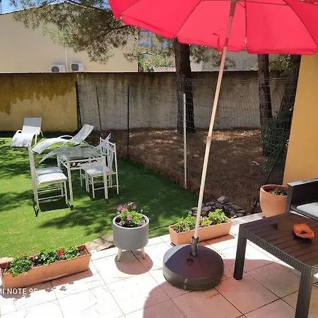 Ravissante Petite Maison Avec Jacuzzi Holiday home