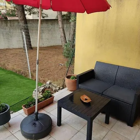 Ravissante Petite Maison Avec Jacuzzi
